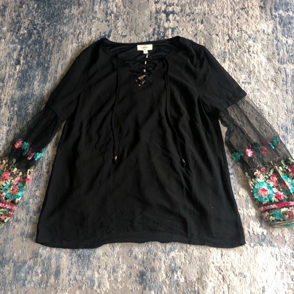 black long sleeved floral top